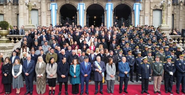 Jaldo presidió los actos por un nuevo aniversario de la Revolución de Mayo