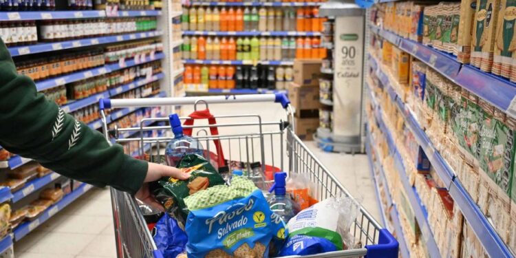La inflación a nivel nacional desaceleró en el mes de abril: fue de 2,6%