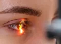 Una IA española ayuda a anticipar infartos e ictus con una simple imagen de la retina