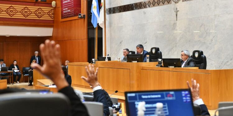 Tucumán aprobó la Ley de Ficha Limpia y refuerza los controles para el acceso a cargos públicos
