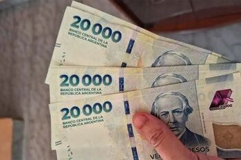 Los salarios registrados cayeron por séptimo mes consecutivo