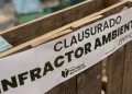 Sancionan a cinco empresas por arrojar escombros en el Canal Sur y el Río Salí