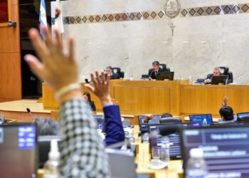 La Legislatura sancionó reformas judiciales, educativas y respaldó el programa “Legislatura en Diálogo”