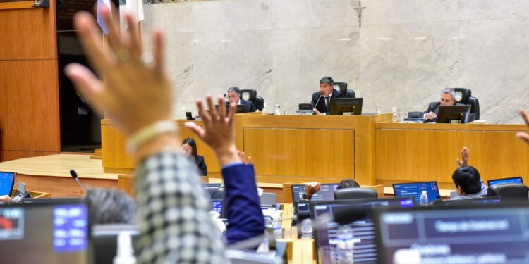 La Legislatura sancionó reformas judiciales, educativas y respaldó el programa “Legislatura en Diálogo”