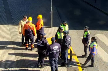 Activaron el protocolo de seguridad por una valija abandonada frente a Casa de Gobierno