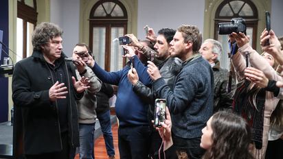 En el Día del Periodista, Milei volvió a las críticas