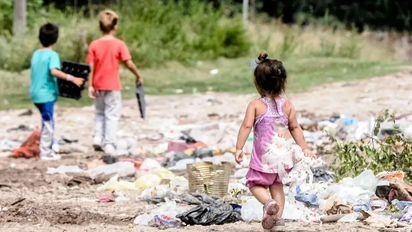 Según Unicef, la pobreza infantil en Argentina bajó al 42,3% en 2025
