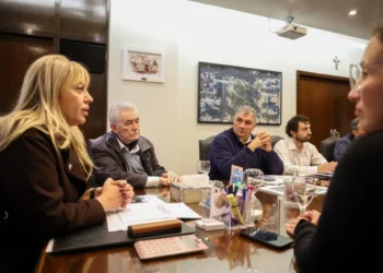 Rossana Chahla reunió a expertos para proyectar medidas preventivas frente al posible impacto de El Niño durante el verano