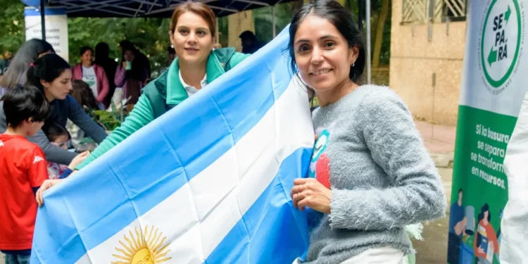 Mega Eco Canje Mundial: dónde intercambiar reciclables por banderas y bufandas, hasta el 26 de junio