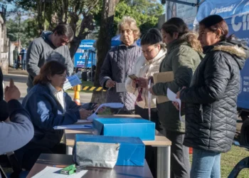 Vecinos de Villa Urquiza accedieron a múltiples servicios gratuitos del programa SMT