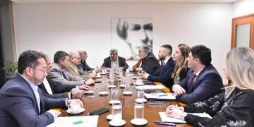 La Comisión de Turismo avanza en una ley para regular los alquileres temporarios