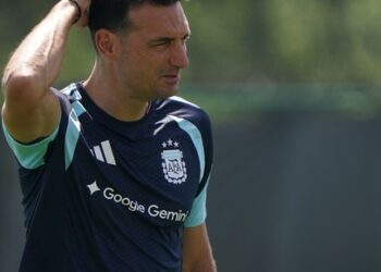 Scaloni no cierra el equipo y alimenta el misterio: tres puestos en duda para el debut en la fase eliminatoria ante Cabo Verde
