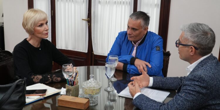 Canelada y Cobos se reunieron con Lonac para avanzar en la participación de las universidades en las políticas públicas municipales
