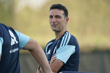 La euforia duró poco: Argentina ya trabaja para el miércoles y Scaloni guarda tres dudas para la semifinal ante Inglaterra
