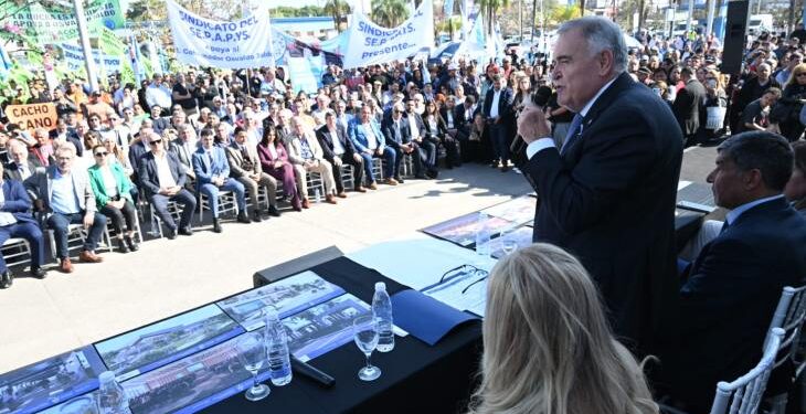 Jaldo inauguró el comienzo de las obras de la nueva terminal de ómnibus