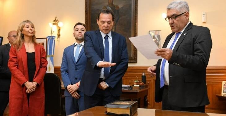 Eduardo Cobos asumió como interventor del Ersept