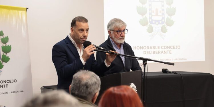 Reforma del Código de Planeamiento Urbano: expusieron el titular del IPVDU Hugo Cabral y el secretario de Obras Públicas Claudio Bravo