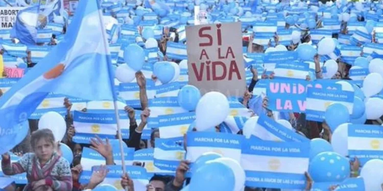 Milei volvió a poner la defensa de la vida en el centro del debate y alertó por la caída de la natalidad