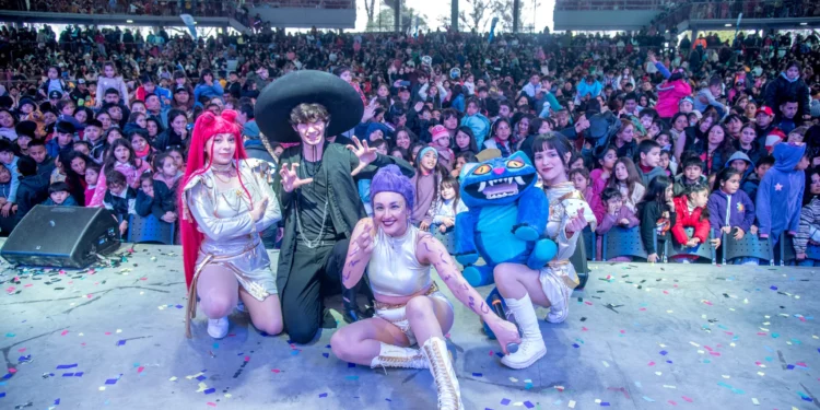 Miles de niños festejaron su día en el Palacio de los Deportes