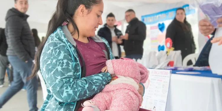 La Semana de la Lactancia Materna cerró con una jornada de concientización en Plaza Independencia