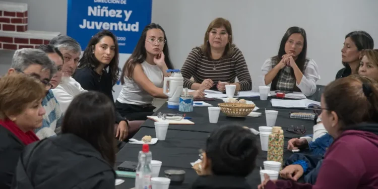 La Mesa de Diálogo de las Infancias celebra un año de trabajo articulado por los derechos de niños y jóvenes